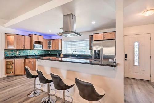 Luxury Villa Walking Distance To It All