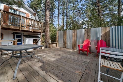 Leaf It All Bepine Cabin