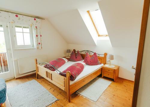 Hostal G�stezimmer & Buschenschank Mit Weingut Hack-gebell