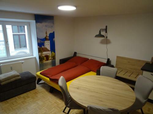 Modern Apartment, Full Kitchen, For 6