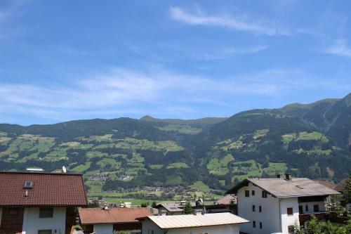 Hillside Apartments Pircher