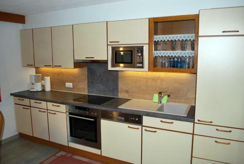 Apartamento Ferienwohnung Nuener