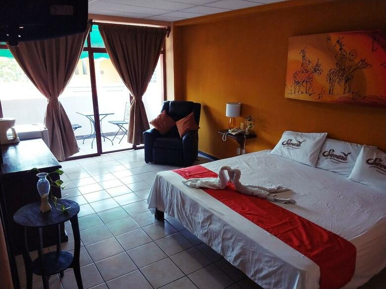 Hotel Savaro