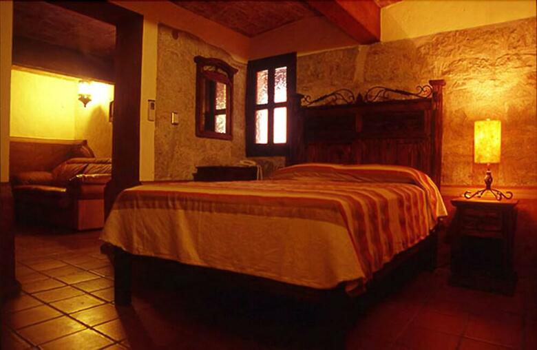Hotel Casa Del S�tano