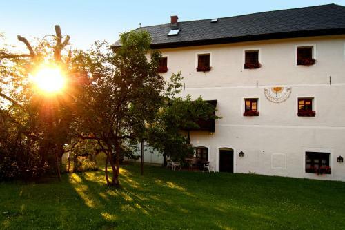 Apartamento Schloss Thannegg Ferienwohnung Und Zimmer