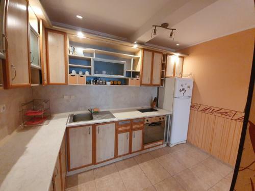 Beautiful Sea View Apartment First Line