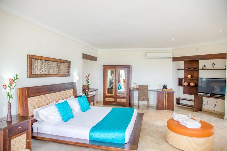 Vistamarina Casa Hotel