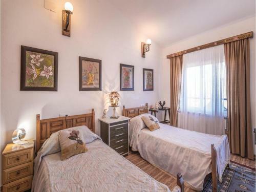 Holiday Home C/ronda Del Paradis