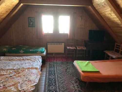 Roubenka Na Polosamot? U Lesa