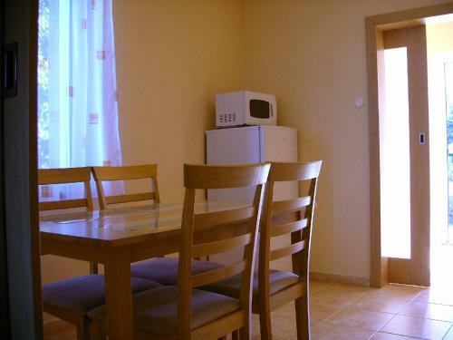 Apartm� Na Pl�?i
