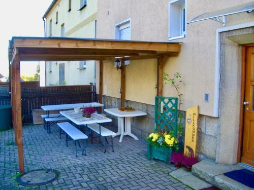 Tranquil Apartment In Arzberg With Garden