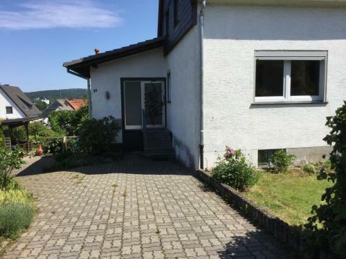 �ber Den D�chern Von Neheim