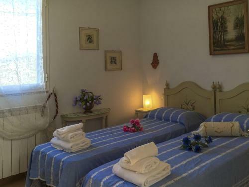 Villa Tuscany Roses