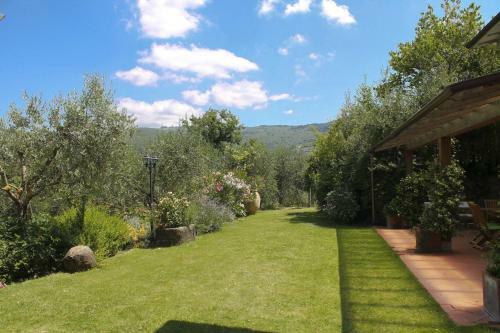 Villa Tuscany Roses