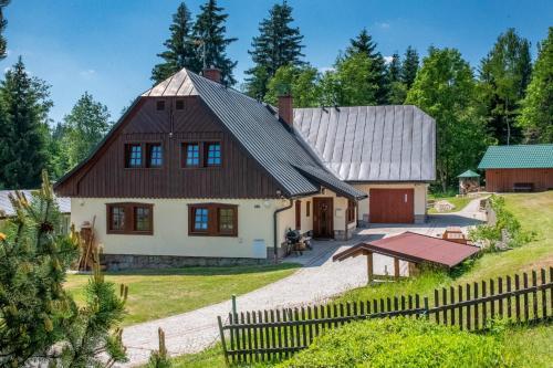 Chalupa A Apartm�ny Harrachov 156