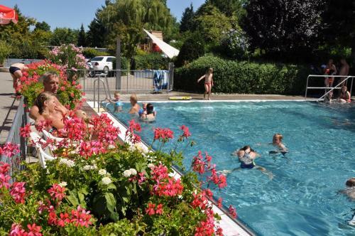 Hotel Lug Ins Land Restaurant & Ferienwohnungen