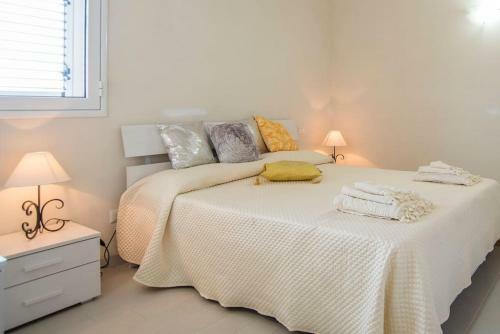 Apartamento Holiday Villa White