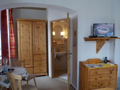 Hostal Kurheim Haus Linde