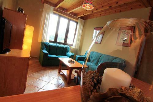 Apartamentos Rurales " Les Escueles De Coll�a"