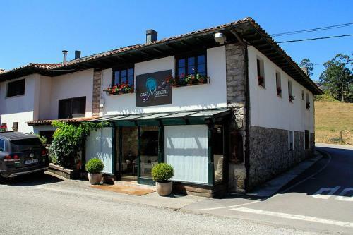 Apartamentos Rurales " Les Escueles De Coll�a"
