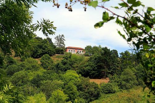Apartamentos Rurales " Les Escueles De Coll�a"