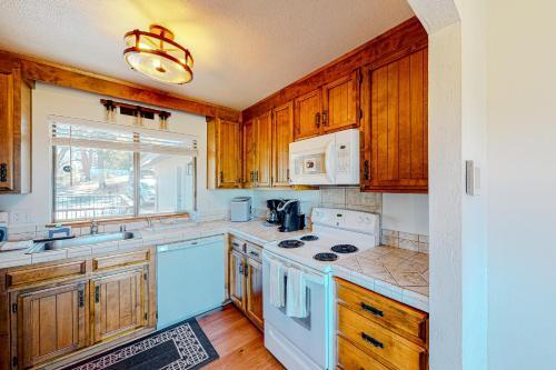 Mueller Fairway House