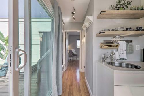 Updated Livermore Apartment With Private Deck!