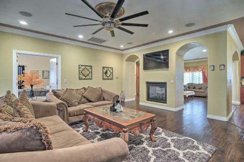 Manteca Home With Gated Yard About 2 Mi To Downtown