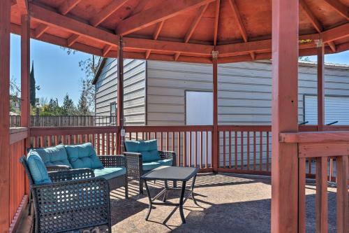 Manteca Home With Gated Yard About 2 Mi To Downtown