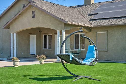 Manteca Home With Gated Yard About 2 Mi To Downtown