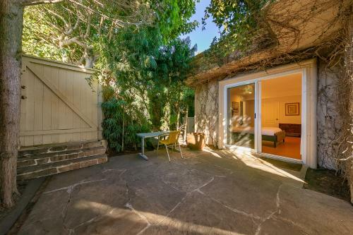 Pt Dume Bungalow I