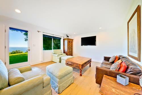 Pt Dume Bungalow I