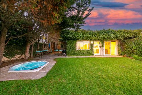 Pt Dume Bungalow I