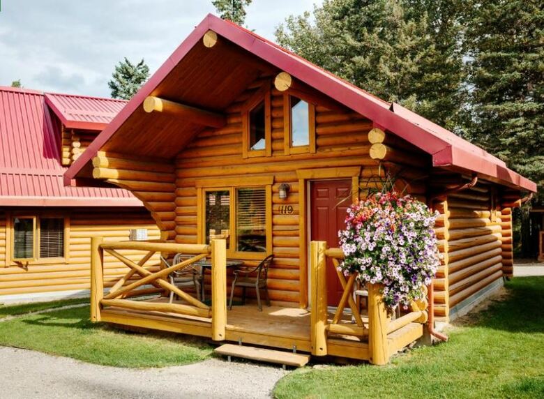 Hotel Pocahontas Cabins - Executive Log Cabin