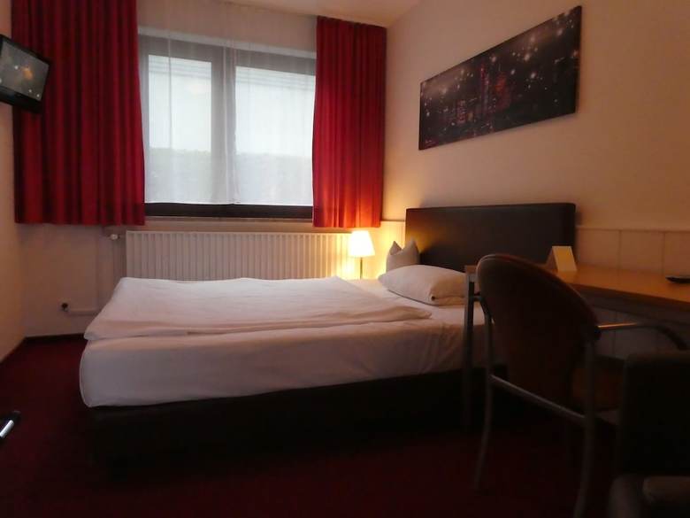 Hostal Hotel Columbus