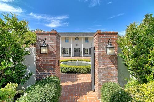 Montecito Luxe Home "location, Location, Location!!" Residence