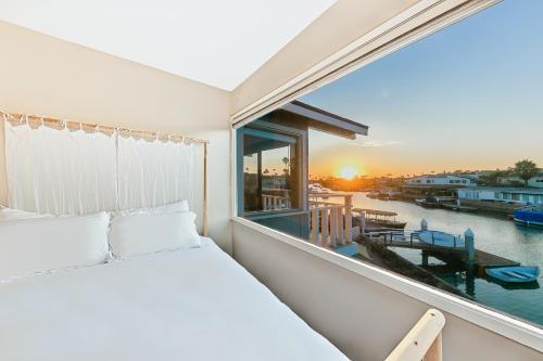 Newport Bay Front Vacation Home