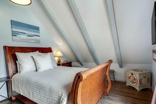 Cozy Beach Retreat