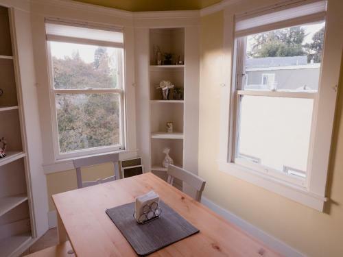 Spacious, Sunny House In Berkeley/oakland Rockridge