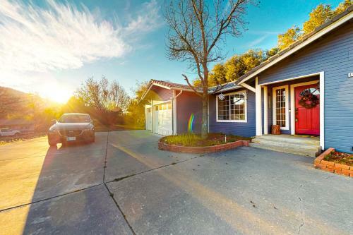 Sky Blue Cottage