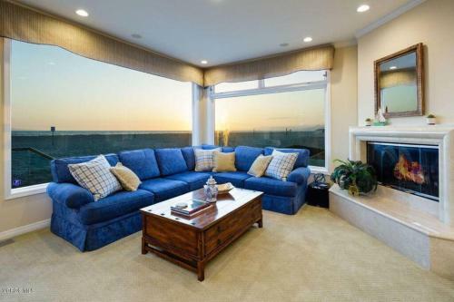 Stunning Hollywood Beach Ocean Front Home-0xnard