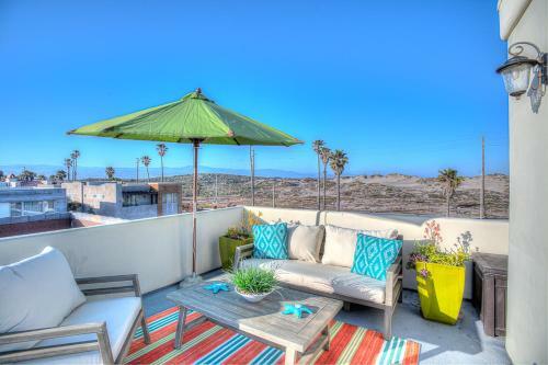 Spacious 4br, Rooftop Deck, Fire Pit, Steps To Shore