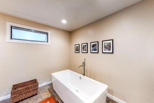 Meadow Ridge Condos