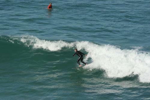Enjoy View Apartment - Ocean, Surf, Beach, Eat & Work