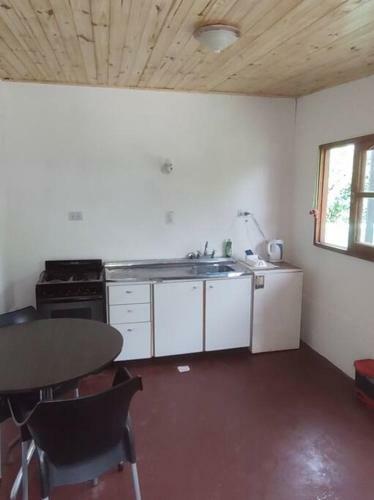 Apartamento Depto Amoblado P/dos Personas Con Estacionamiento