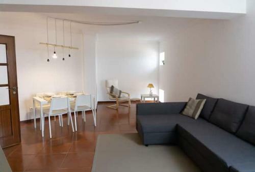 Apartamento 8rooftop - T2 Com Terra�o E Vista Para As Salinas!