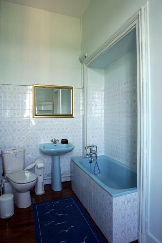 Bed & Breakfast Au Chateau De Montbraye
