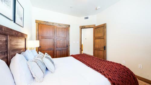 Woodwinds #1265 Townhouse