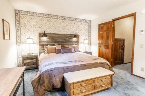 Spacious Winterset 26 2 Bedrm Plus Loft 3 Full Bathrm Townhome Sleeps 8 Steps To Free Town Shuttle