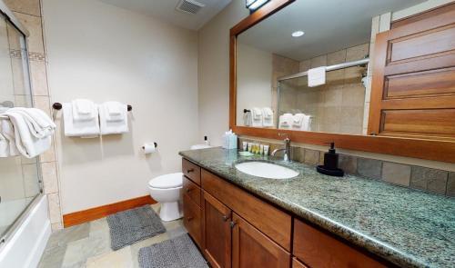 Red Slate Canyon Lodge